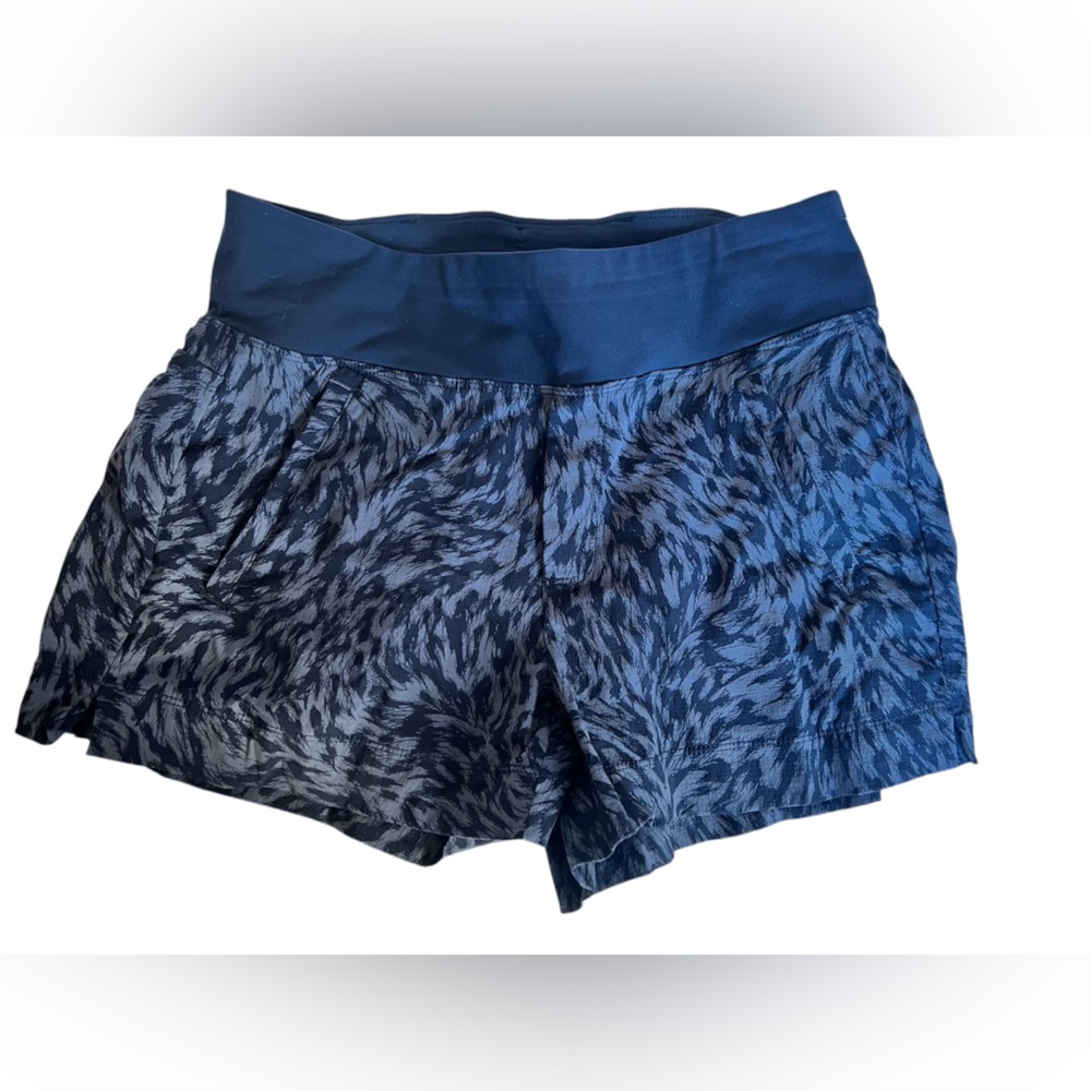 Athleta Trekkie North Printed Blue Shorts